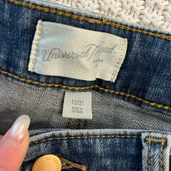 Universal Thread High Rise Shorts! - Picture 3 of 6